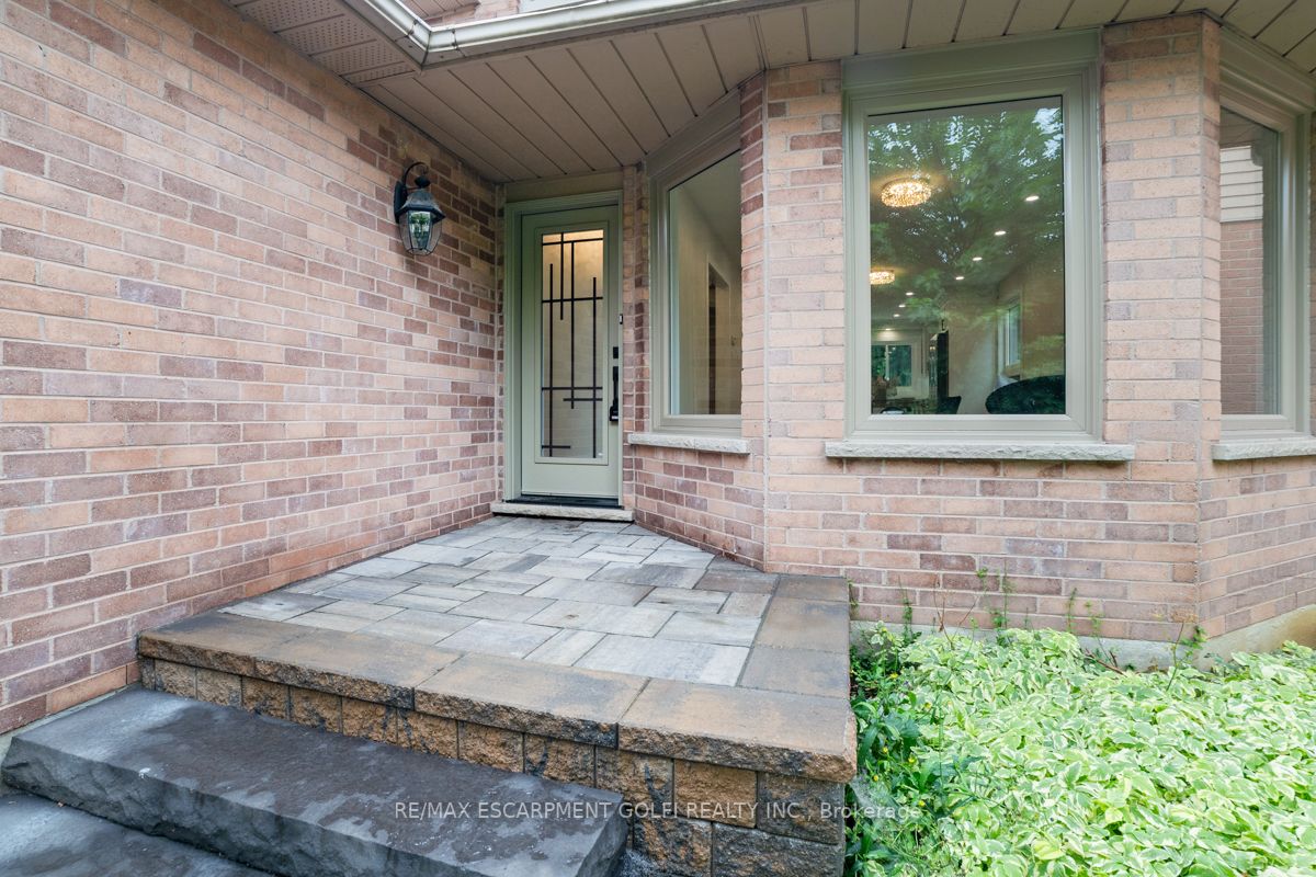 61 Isaac Brock Dr