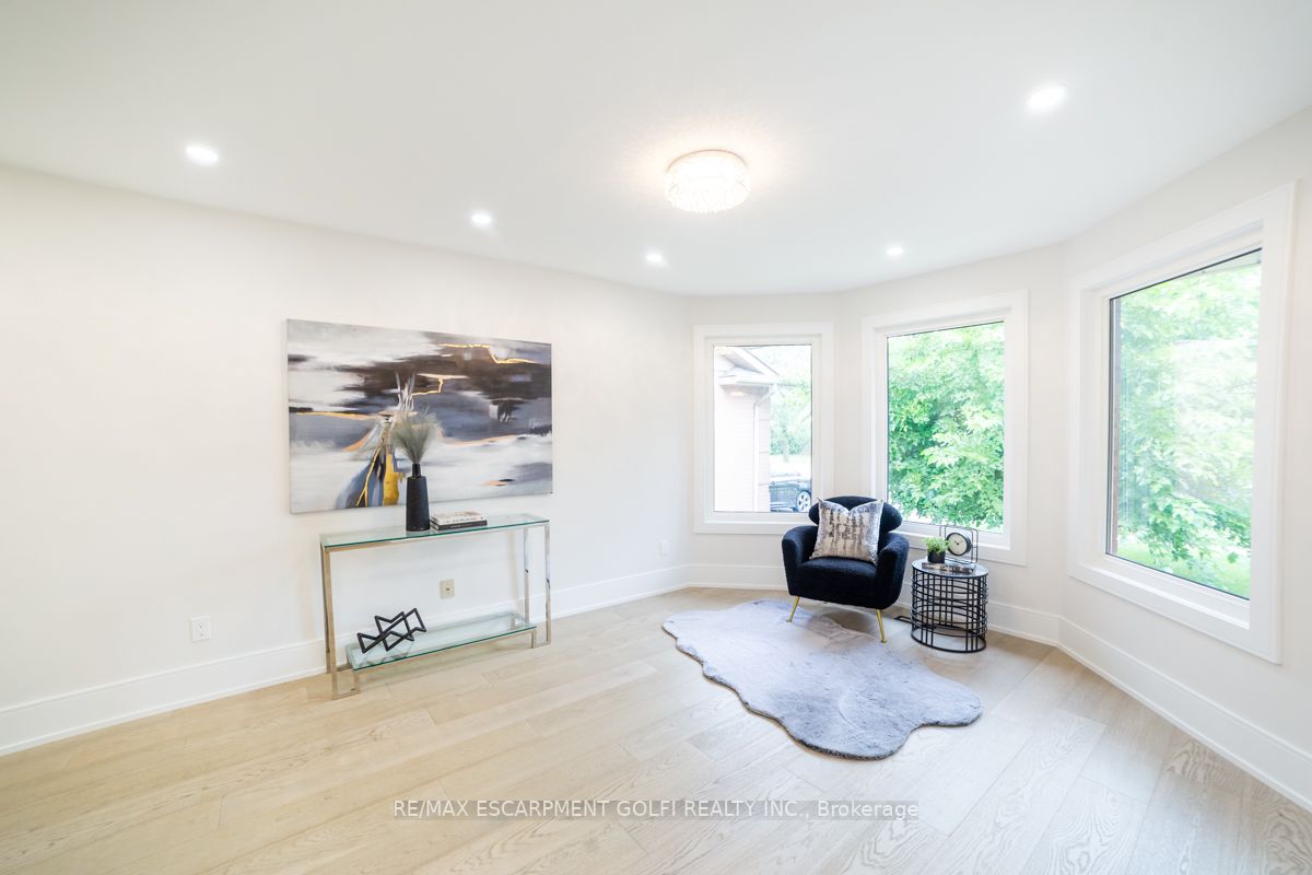 61 Isaac Brock Dr
