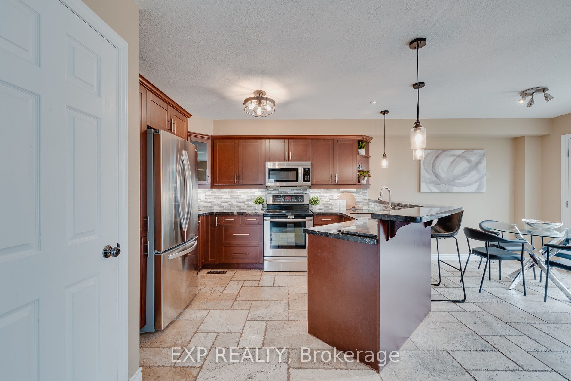 1 Carere Crescent