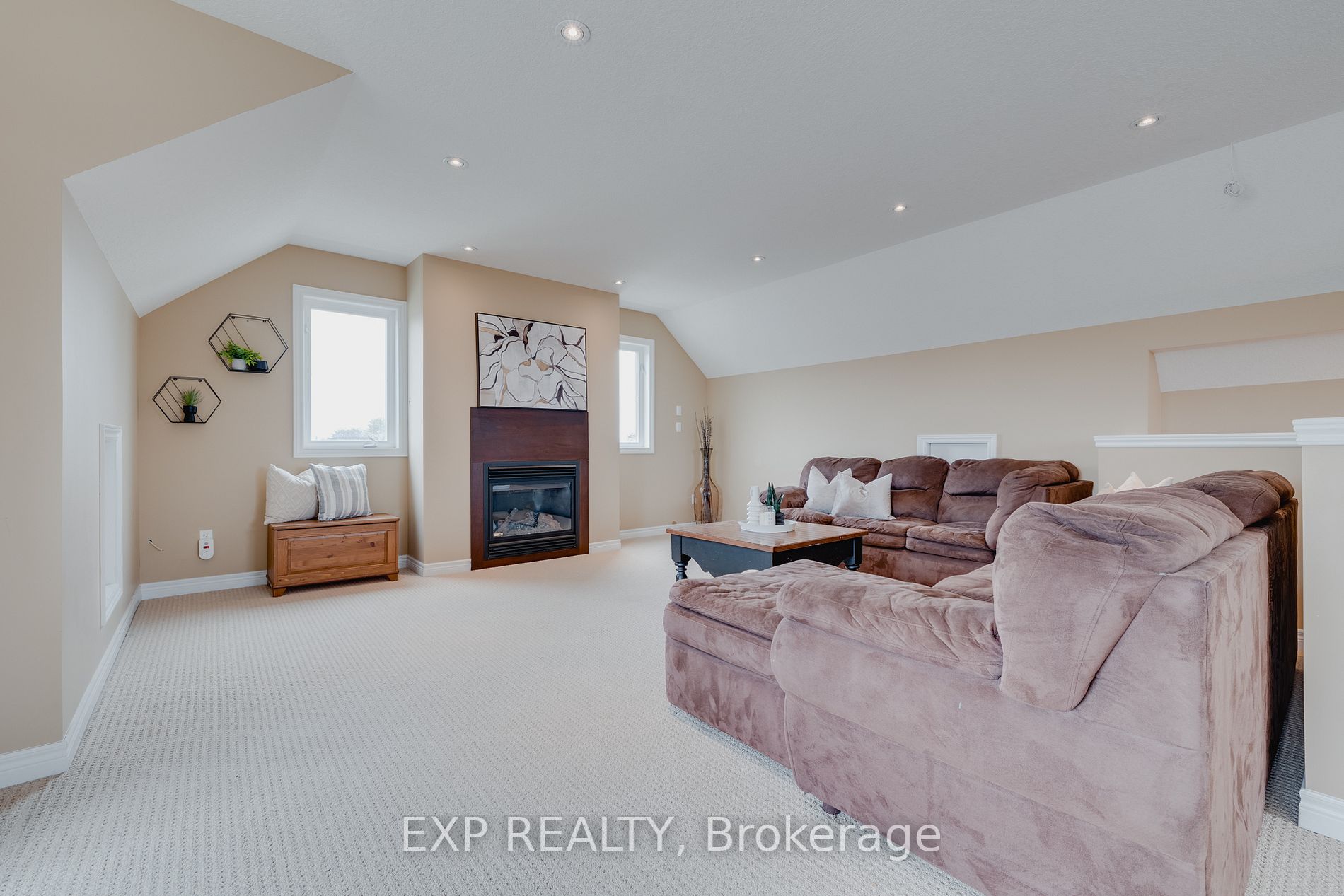 1 Carere Crescent
