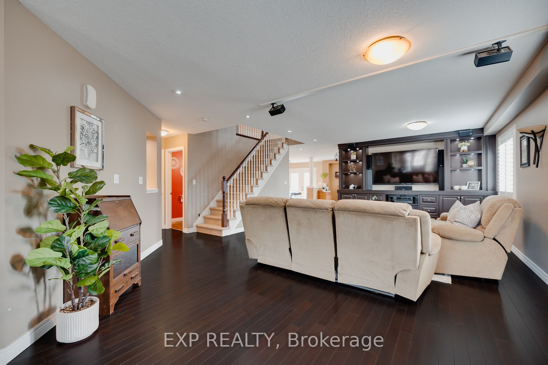 1 Carere Crescent