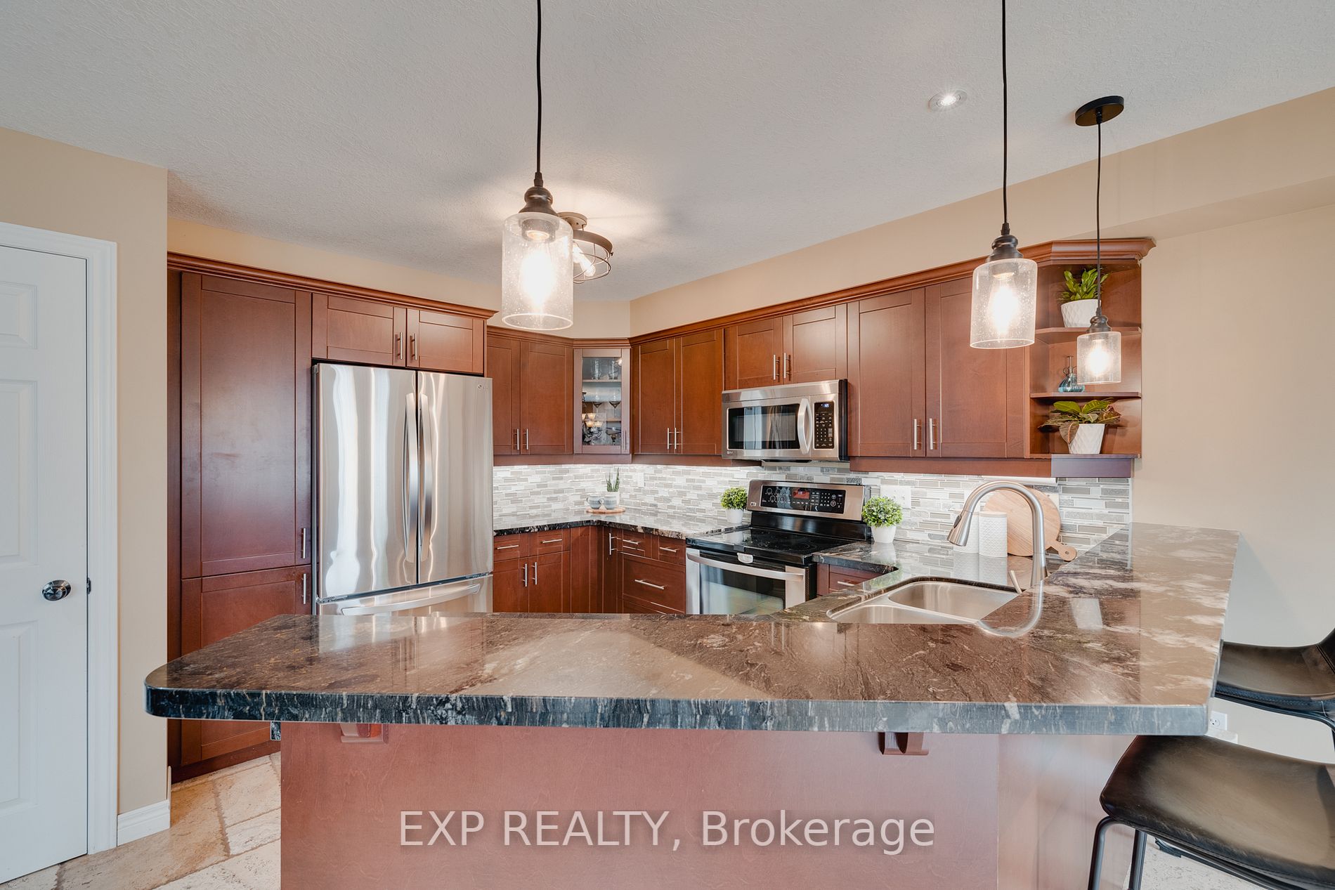 1 Carere Crescent