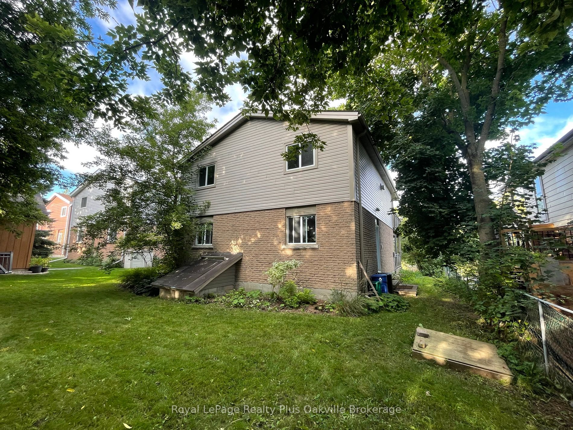62 Crozier Street, #Upper