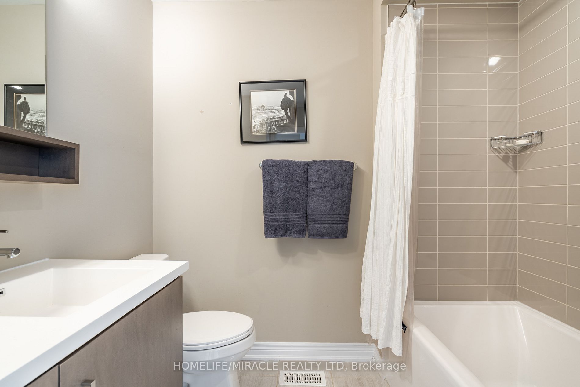 1890 Rymal Rd E, #166