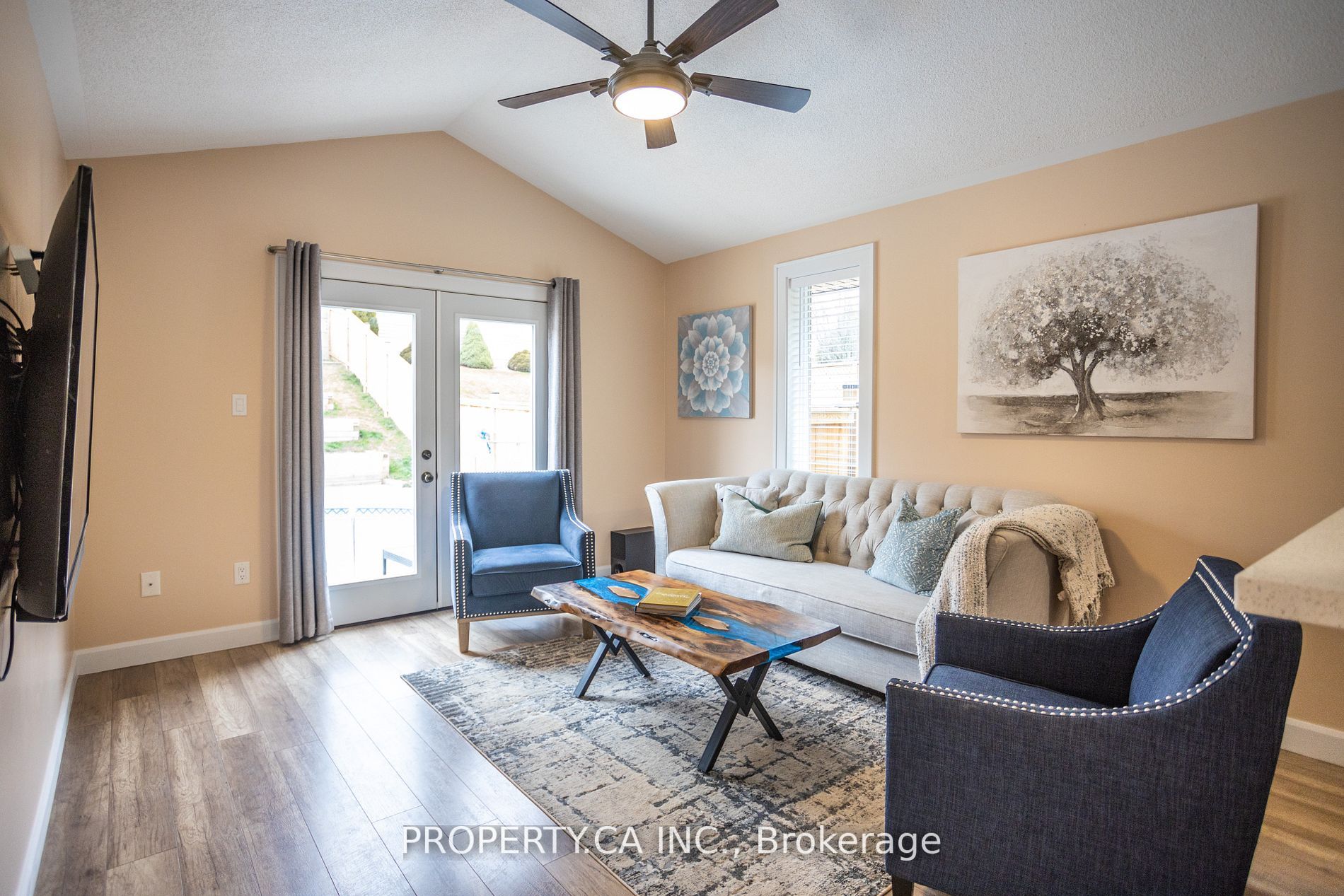 18 Sable Dr