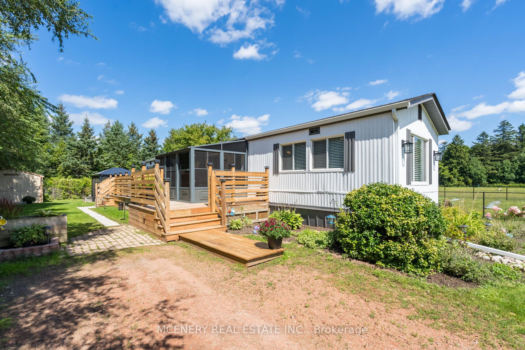 21 Heather Ave