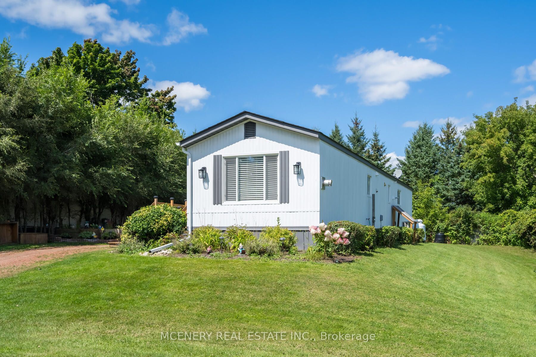 21 HEATHER Avenue