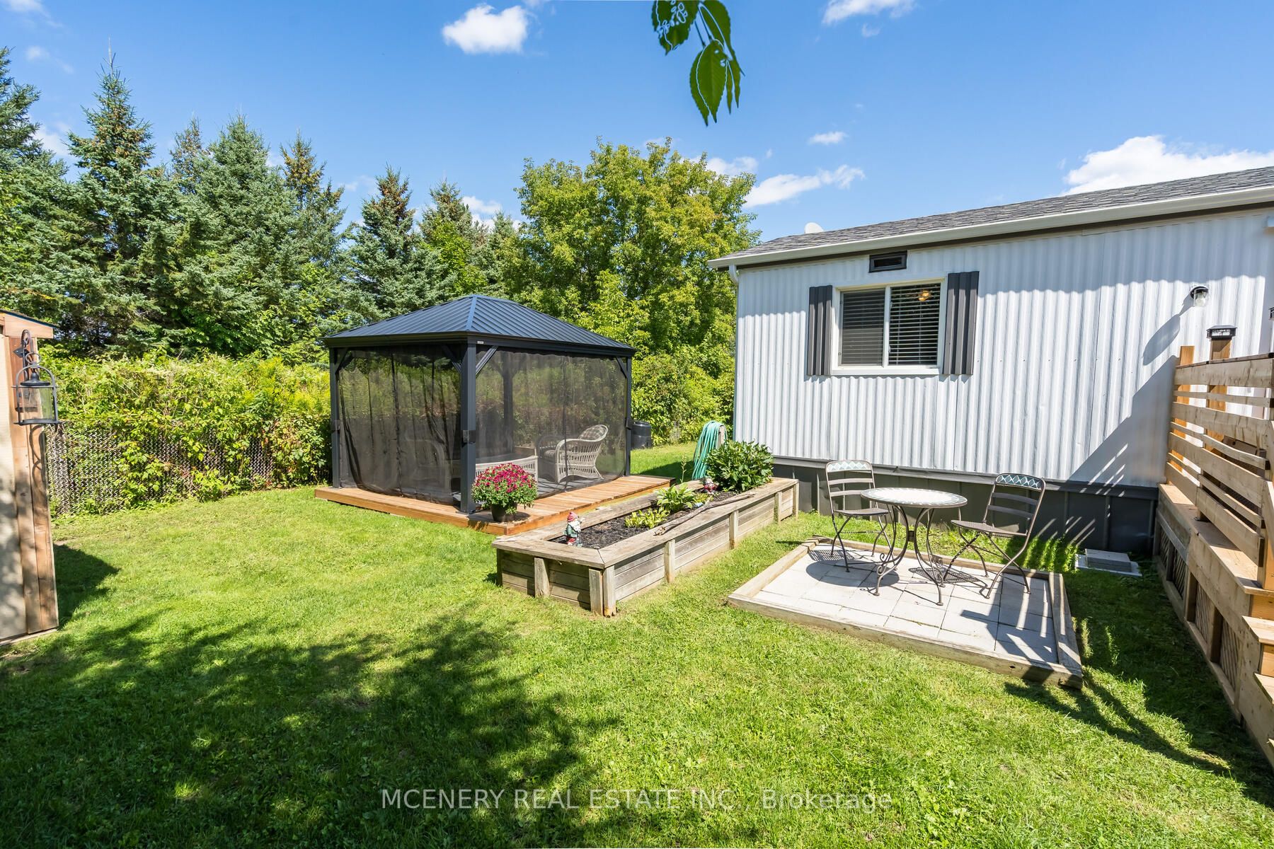 21 HEATHER Avenue