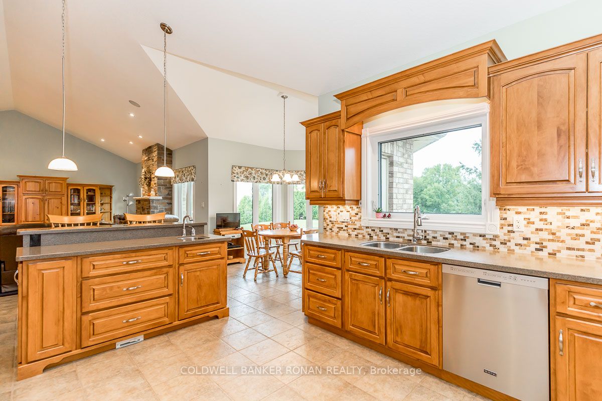 Listing X6775554 - Large Photo # 14
