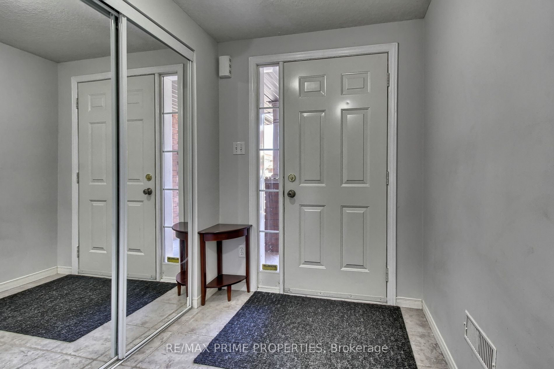 Listing X6775692 - Large Photo # 3