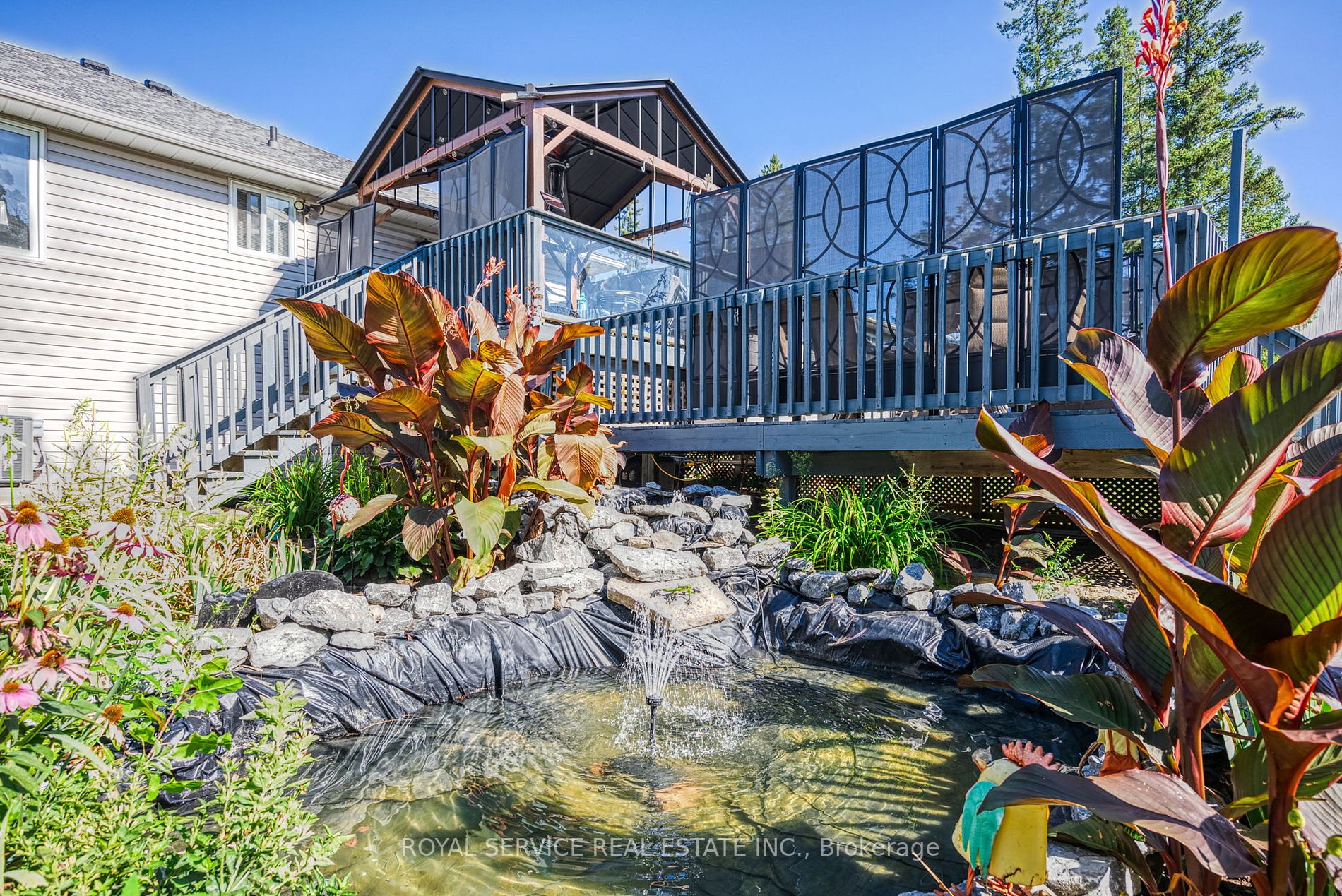 96 Fraser Dr