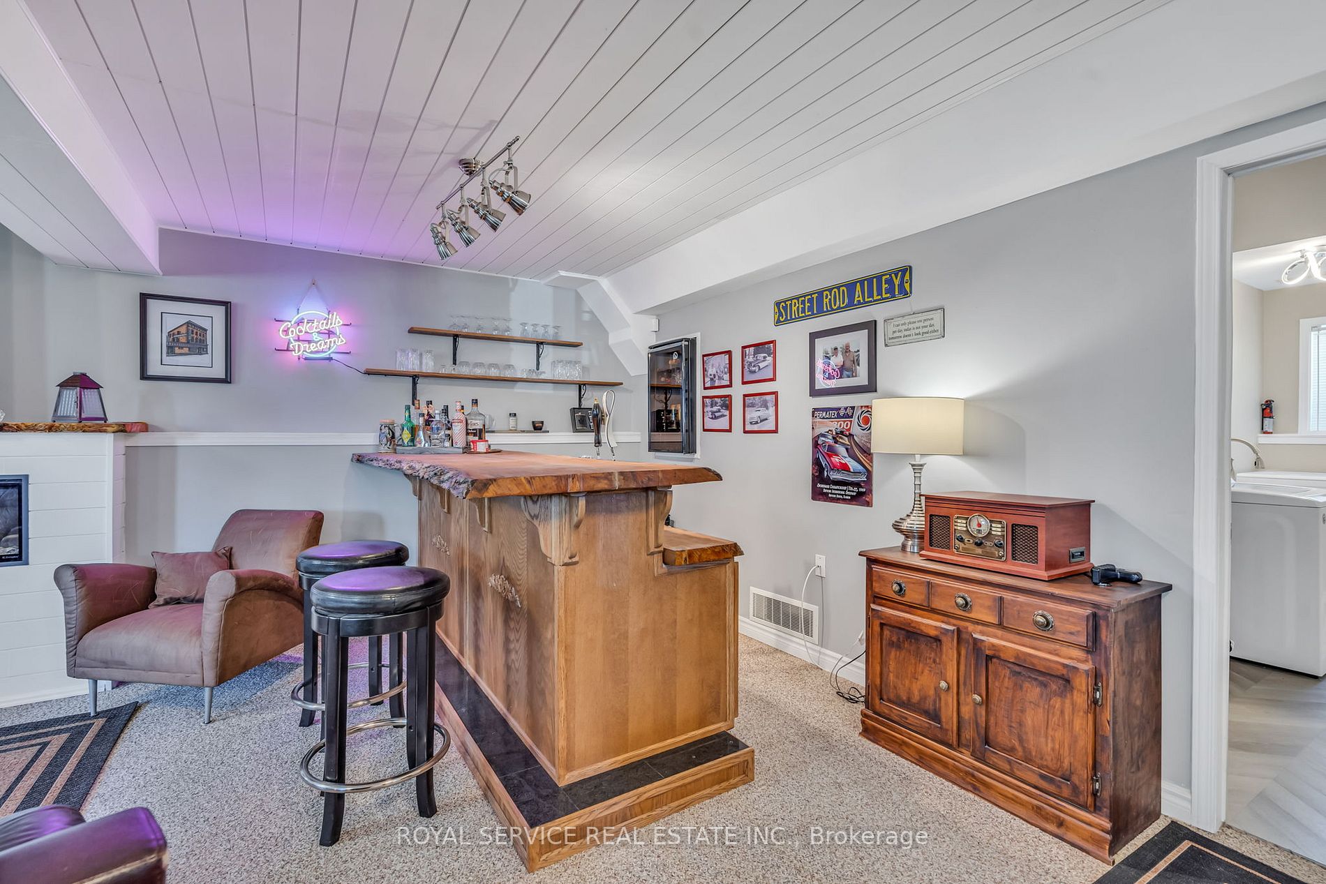 96 Fraser Dr