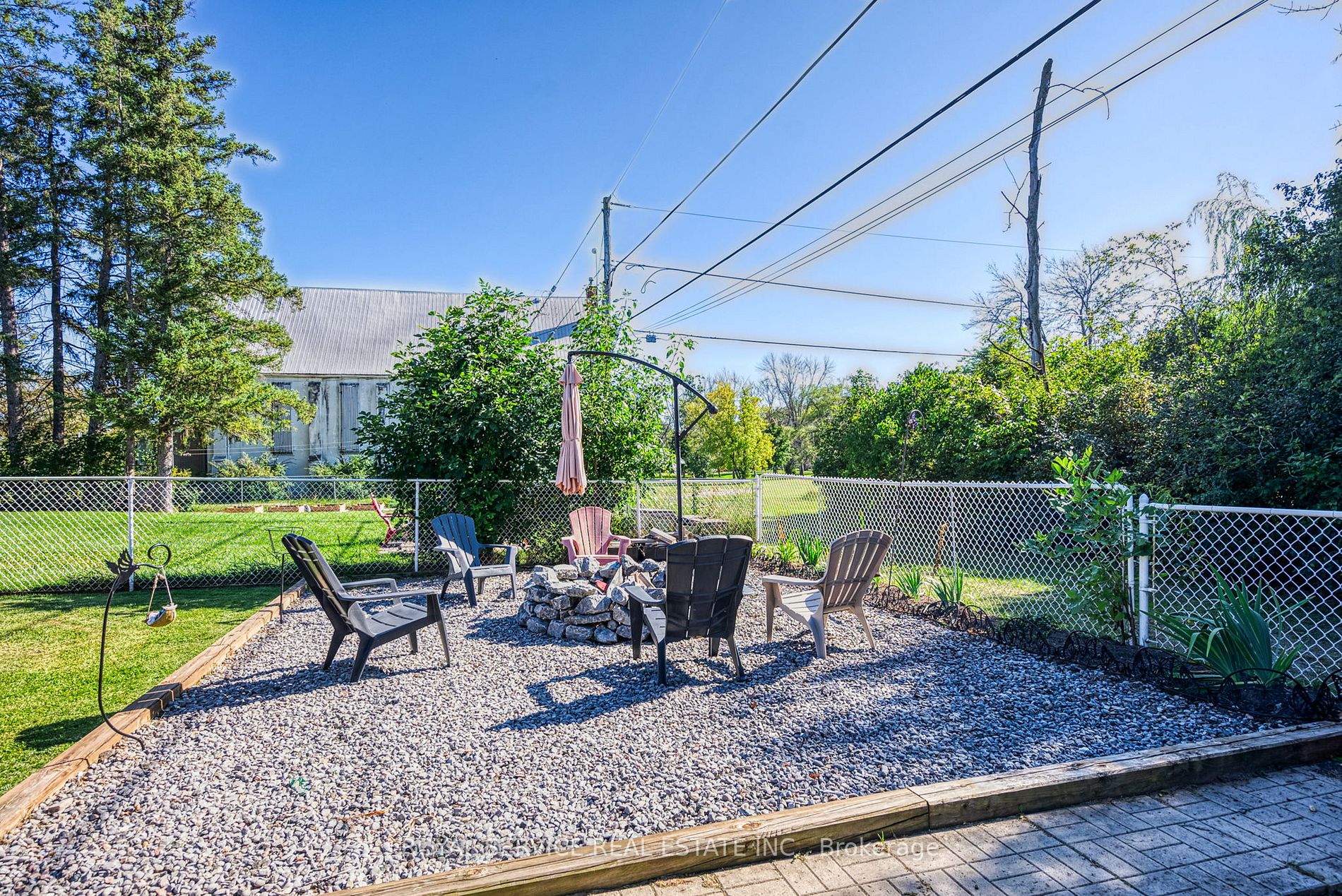 96 Fraser Dr