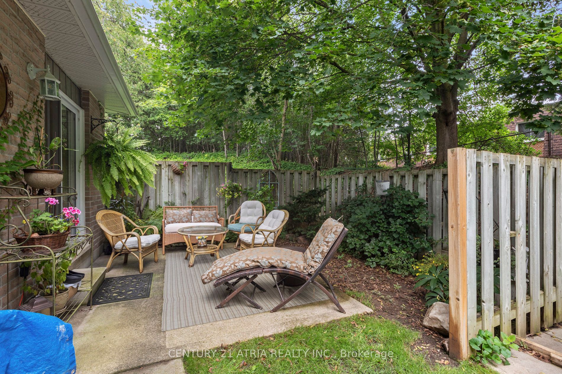 112 Woodlawn Road E, #2