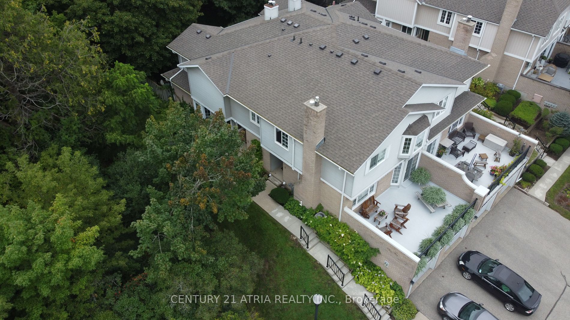 112 Woodlawn Road E, #2