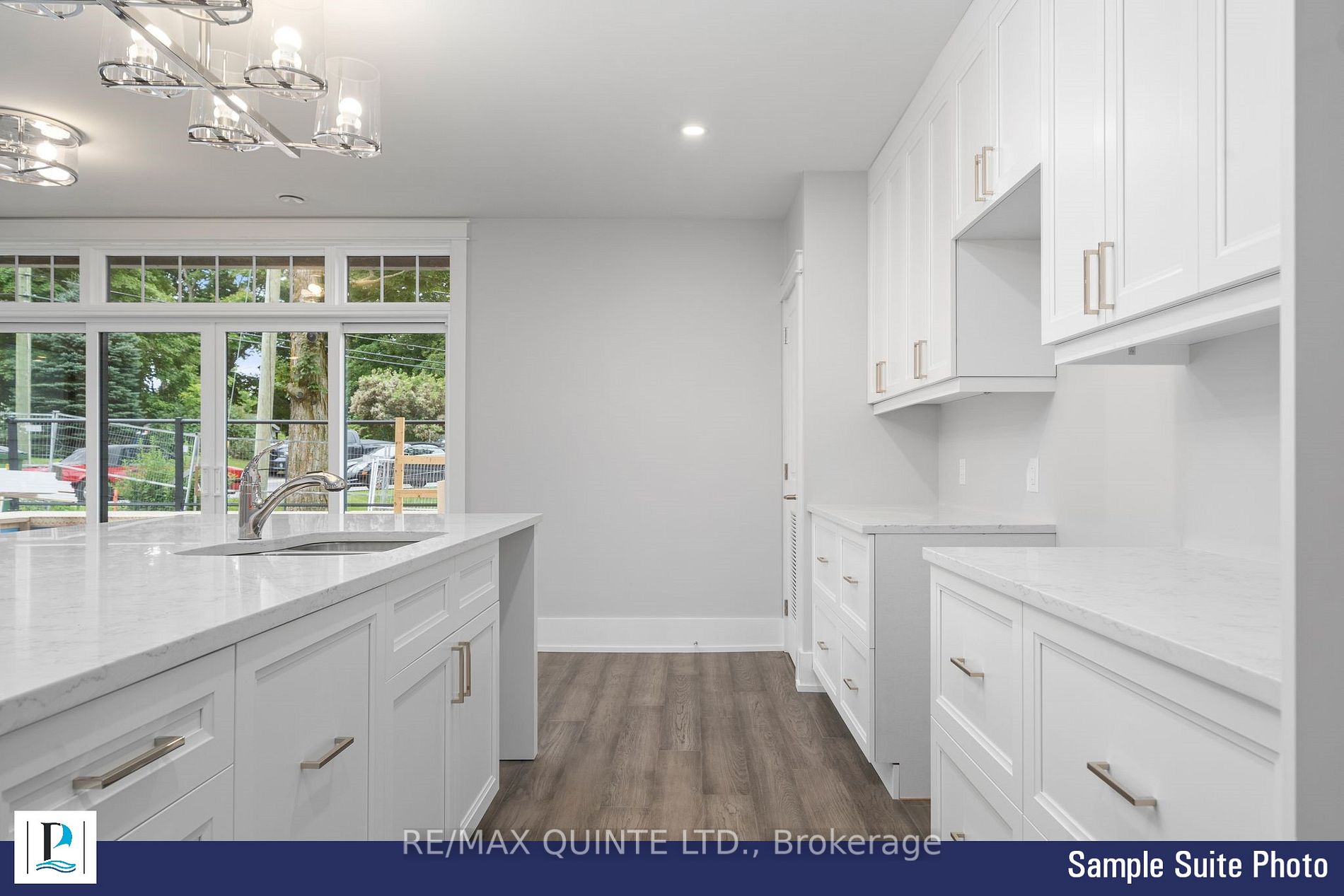 12 Clara Dr, #305