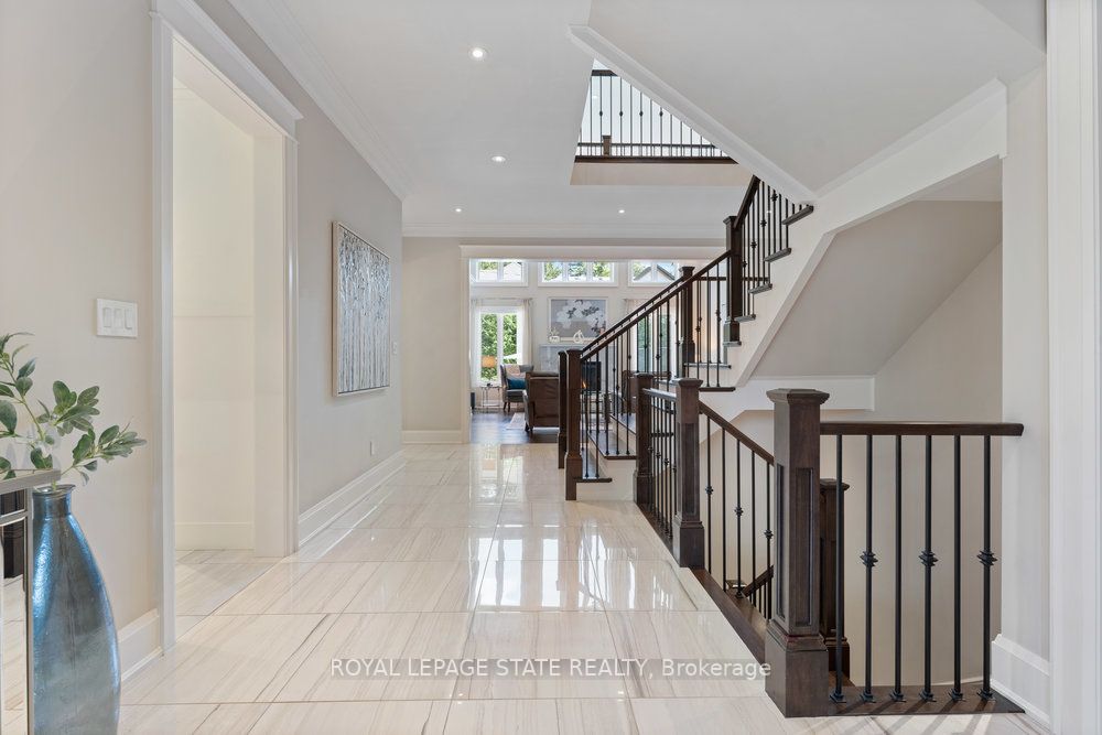 113 Lloyminn Ave