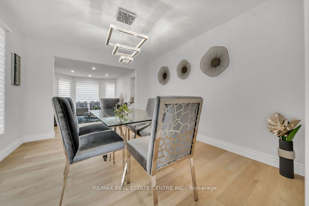 29 Kortright Road E