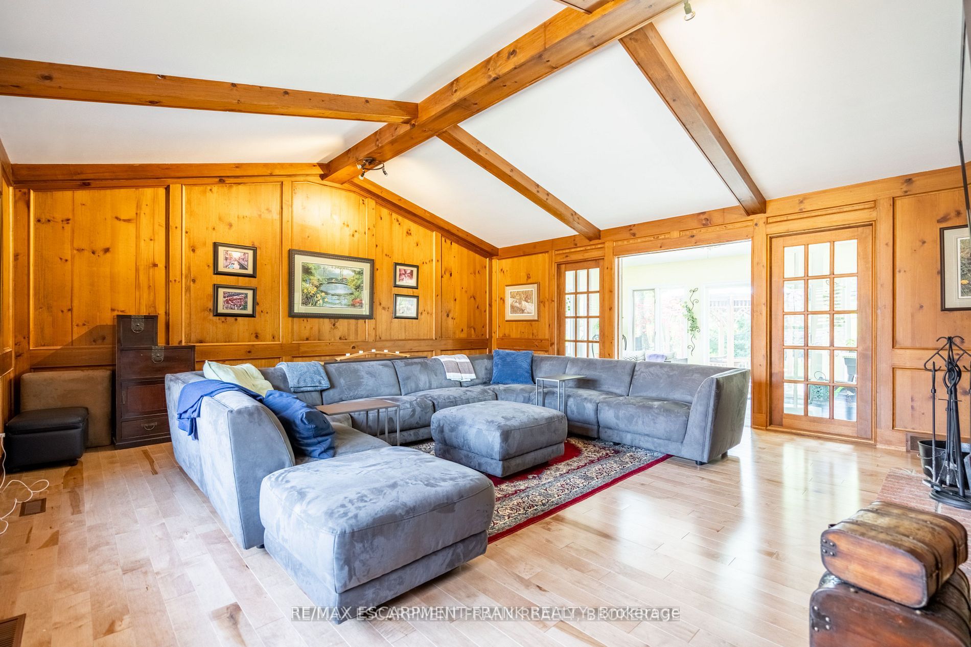 18 Stonegate Dr