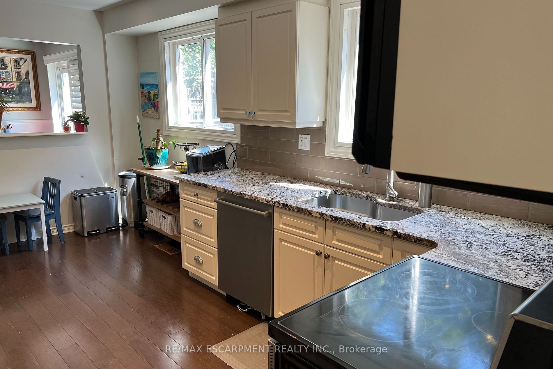 76 Bridlewood Drive