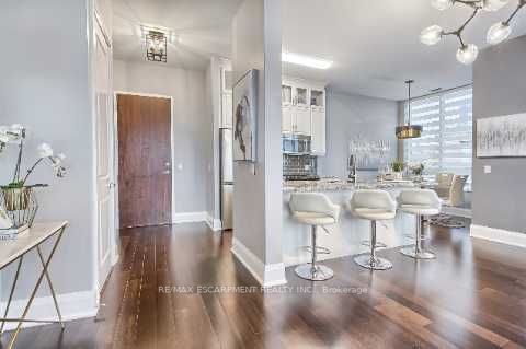 76 Bridlewood Drive