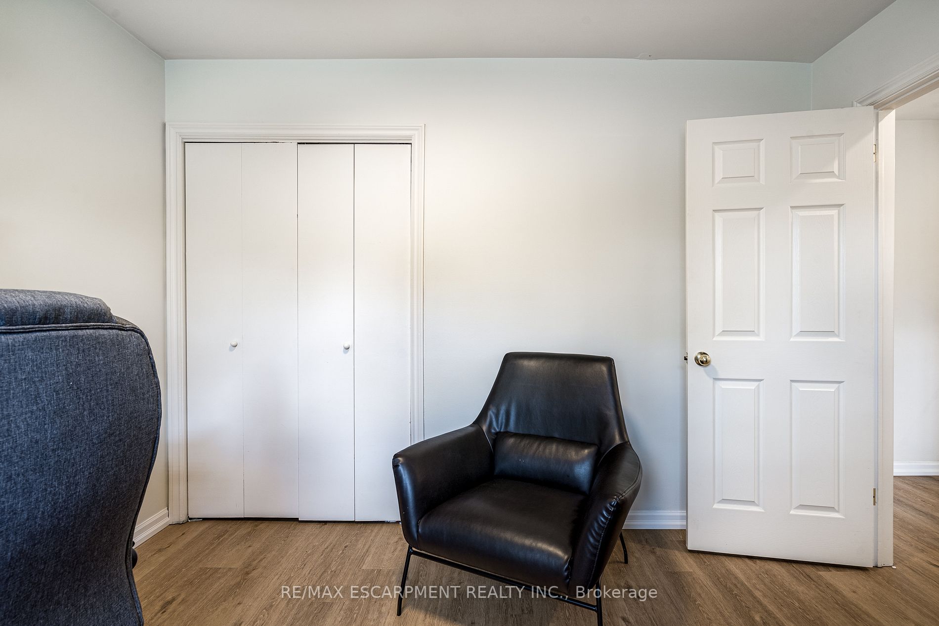 76 Bridlewood Drive