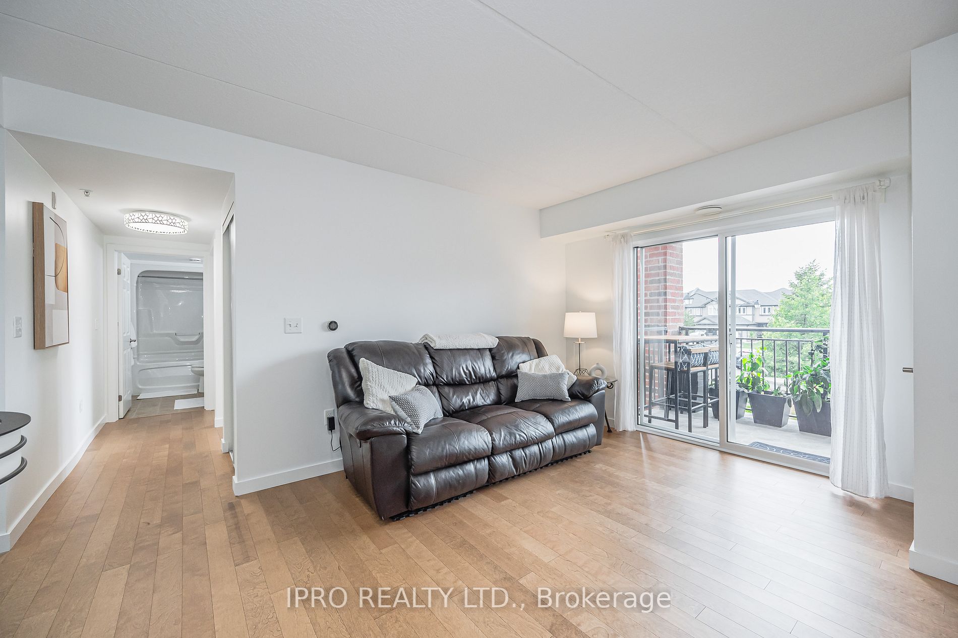 43 Waterford Dr, #201