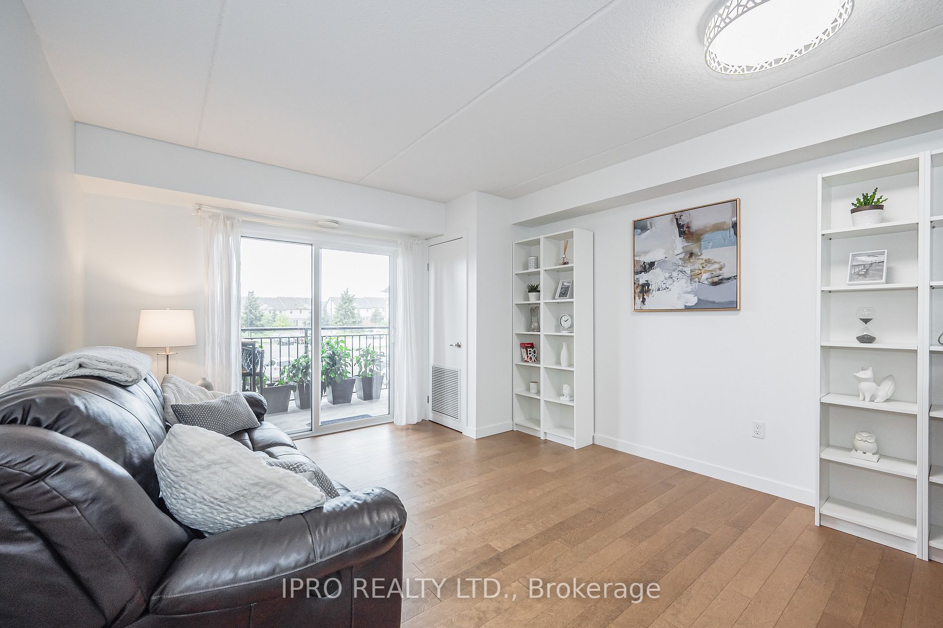 43 Waterford Dr, #201