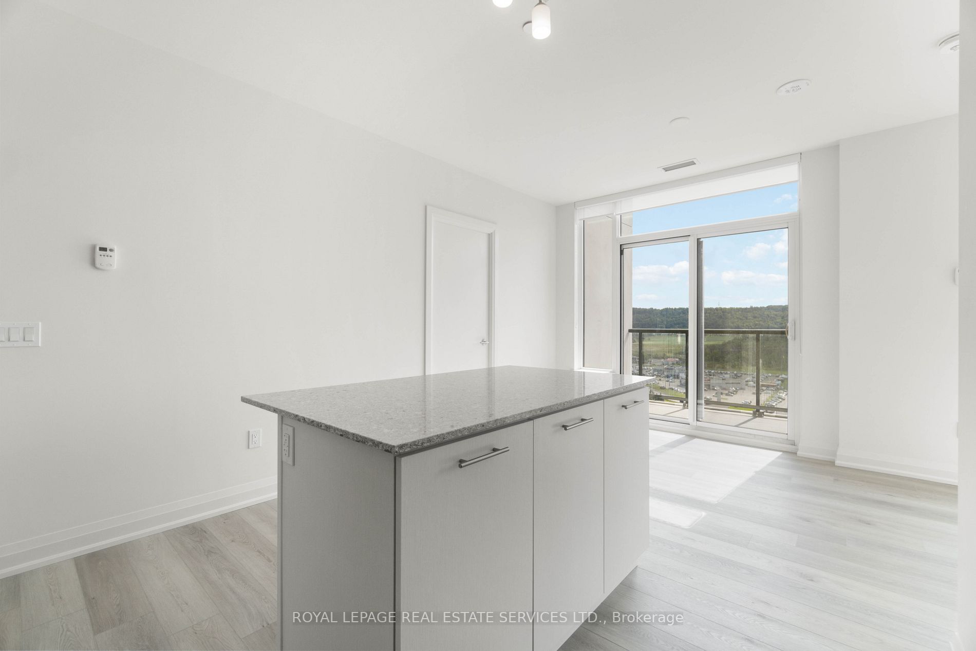 385 Winston Rd S, #1702