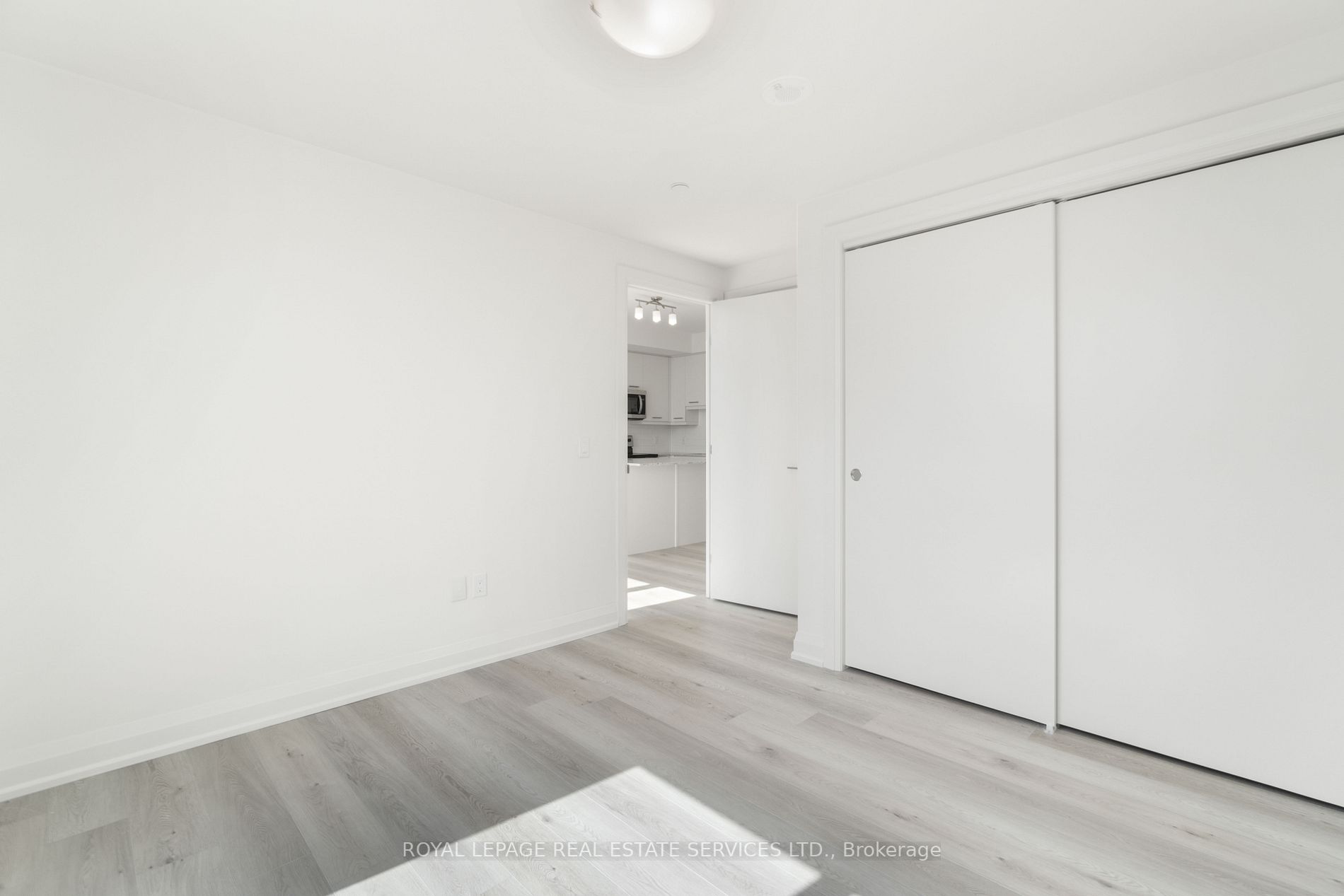 385 Winston Rd S, #1702