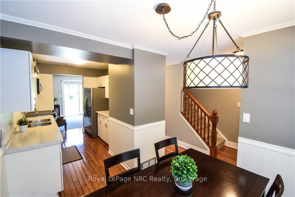 20 Niagara St, #10