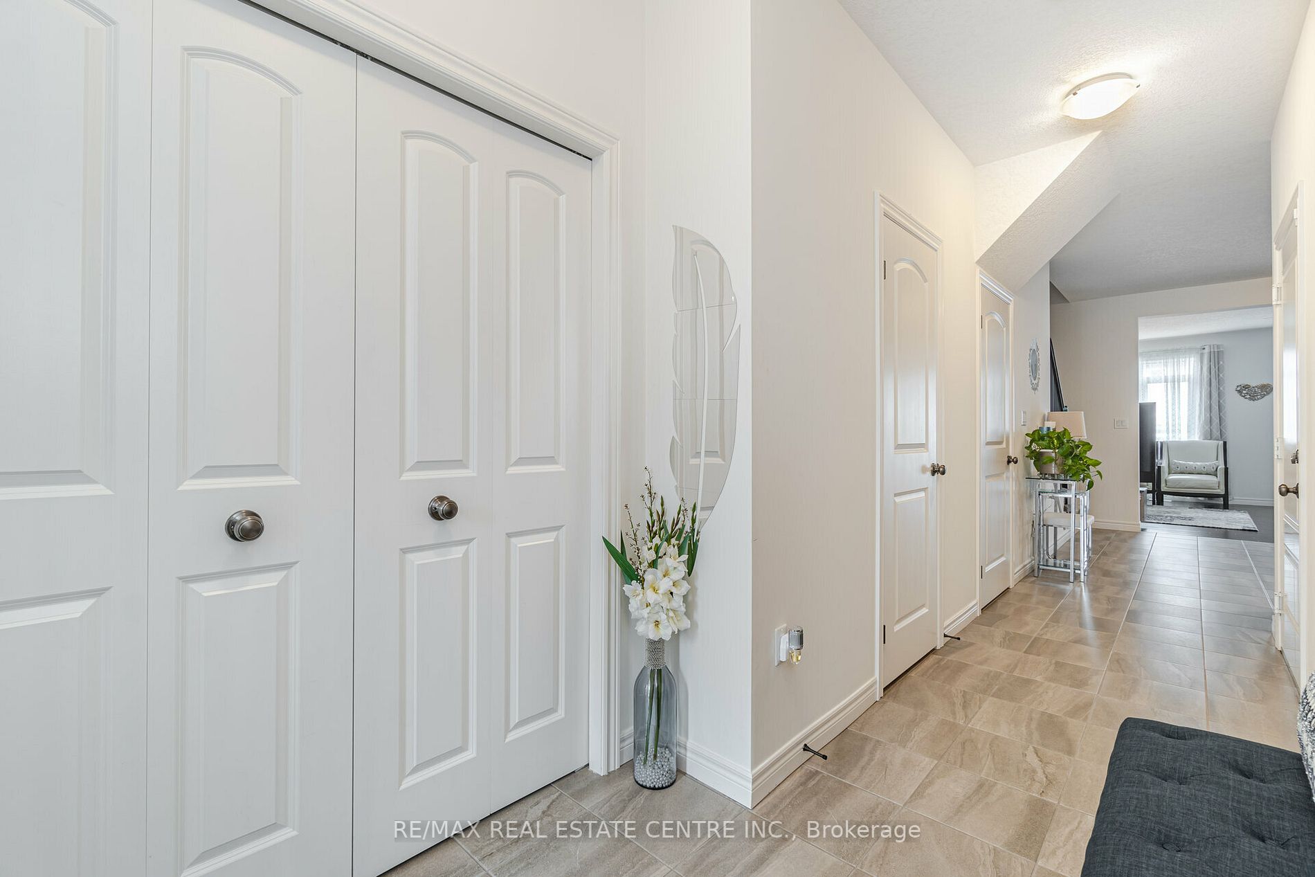 22 Marshall Drive E, #3