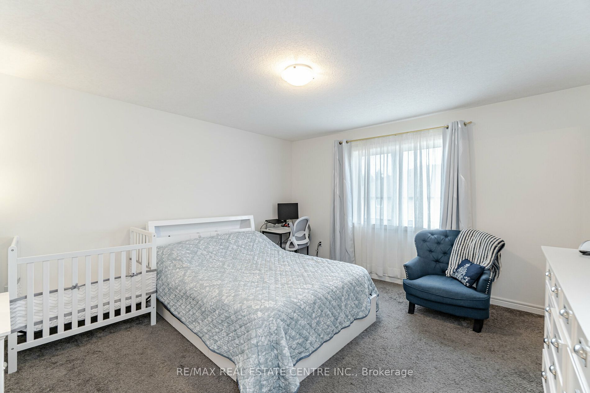22 Marshall Drive E, #3