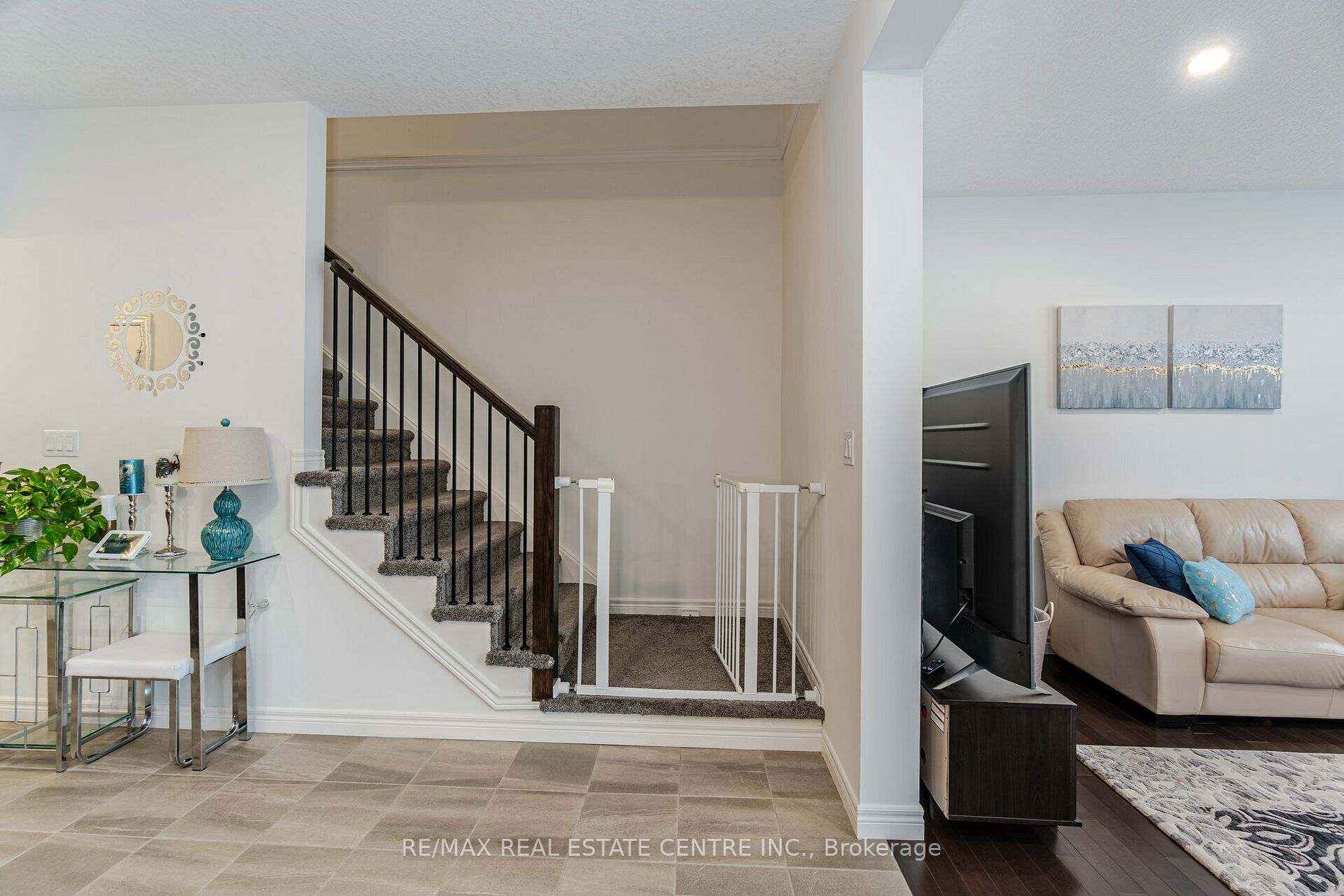 22 Marshall Drive E, #3