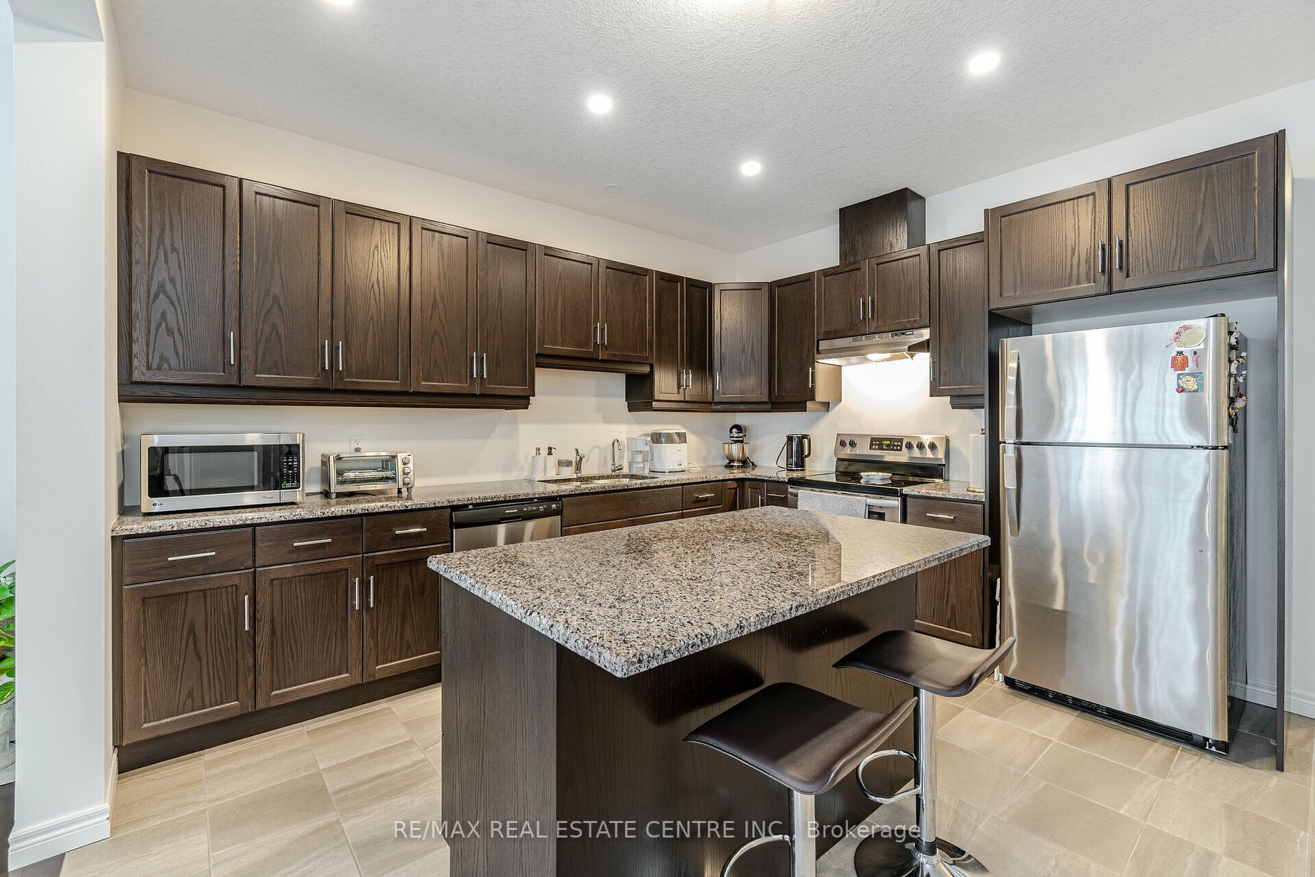 22 Marshall Drive E, #3