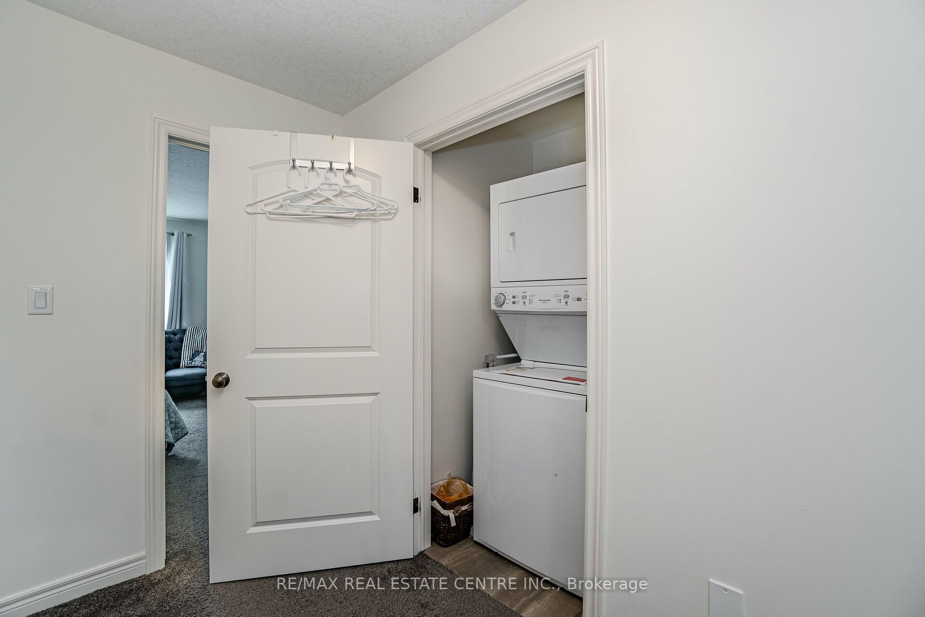 22 Marshall Drive E, #3