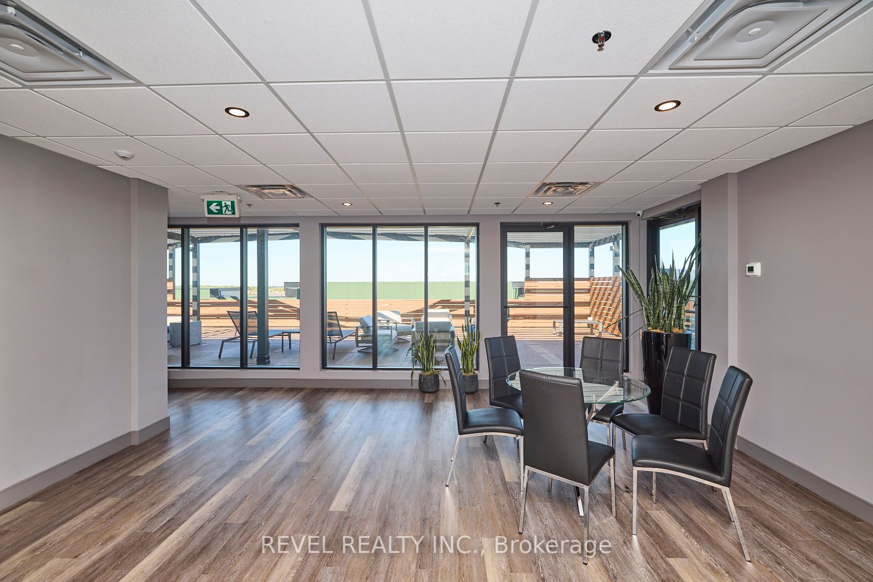 300B Fourth Ave, #207
