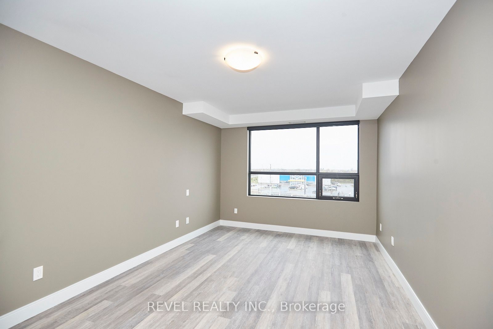 300B Fourth Ave, #207