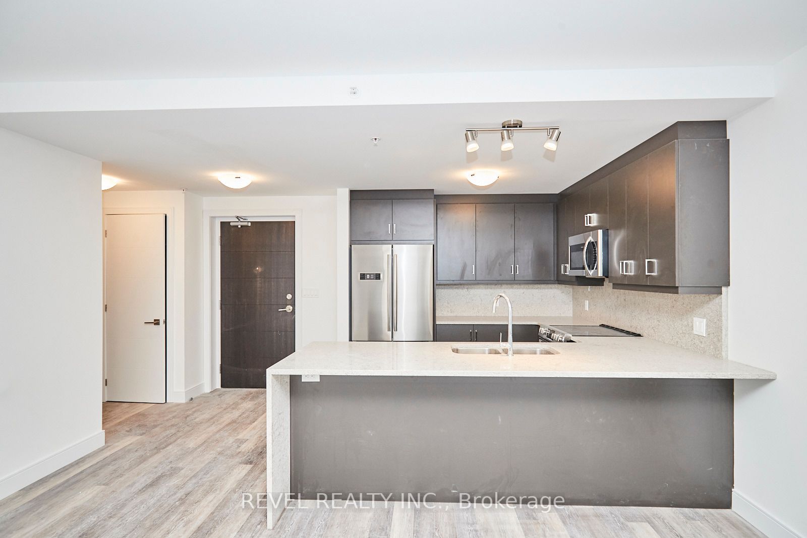 300B Fourth Ave, #207