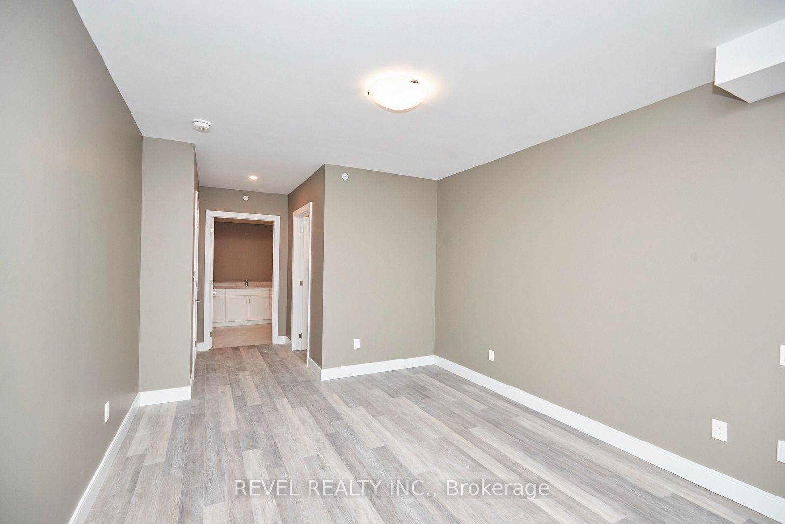 300B Fourth Ave, #207