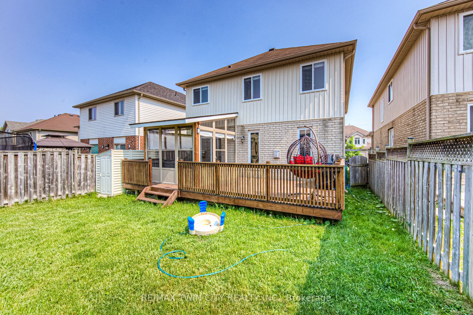 34 Huck Cres