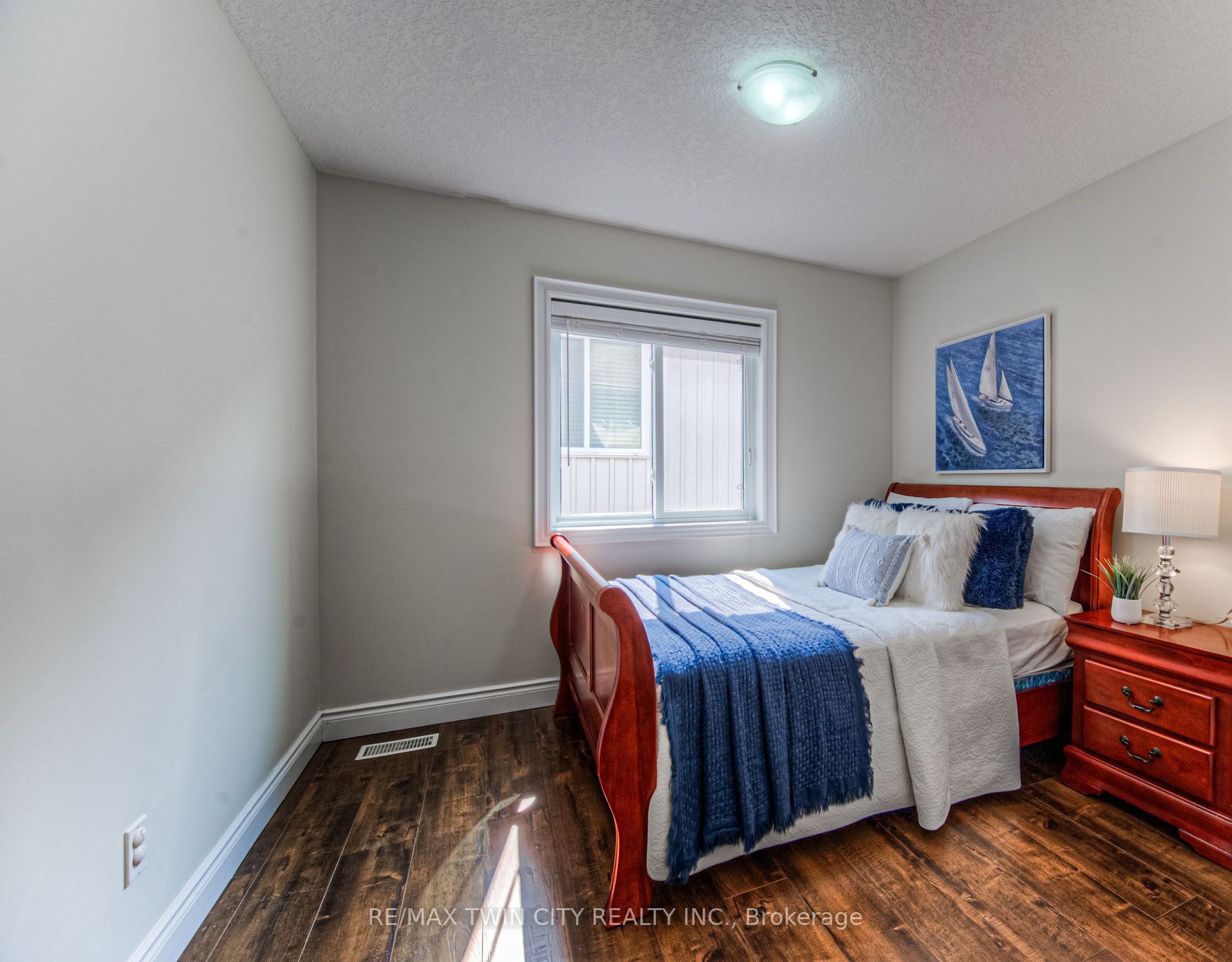 34 Huck Cres