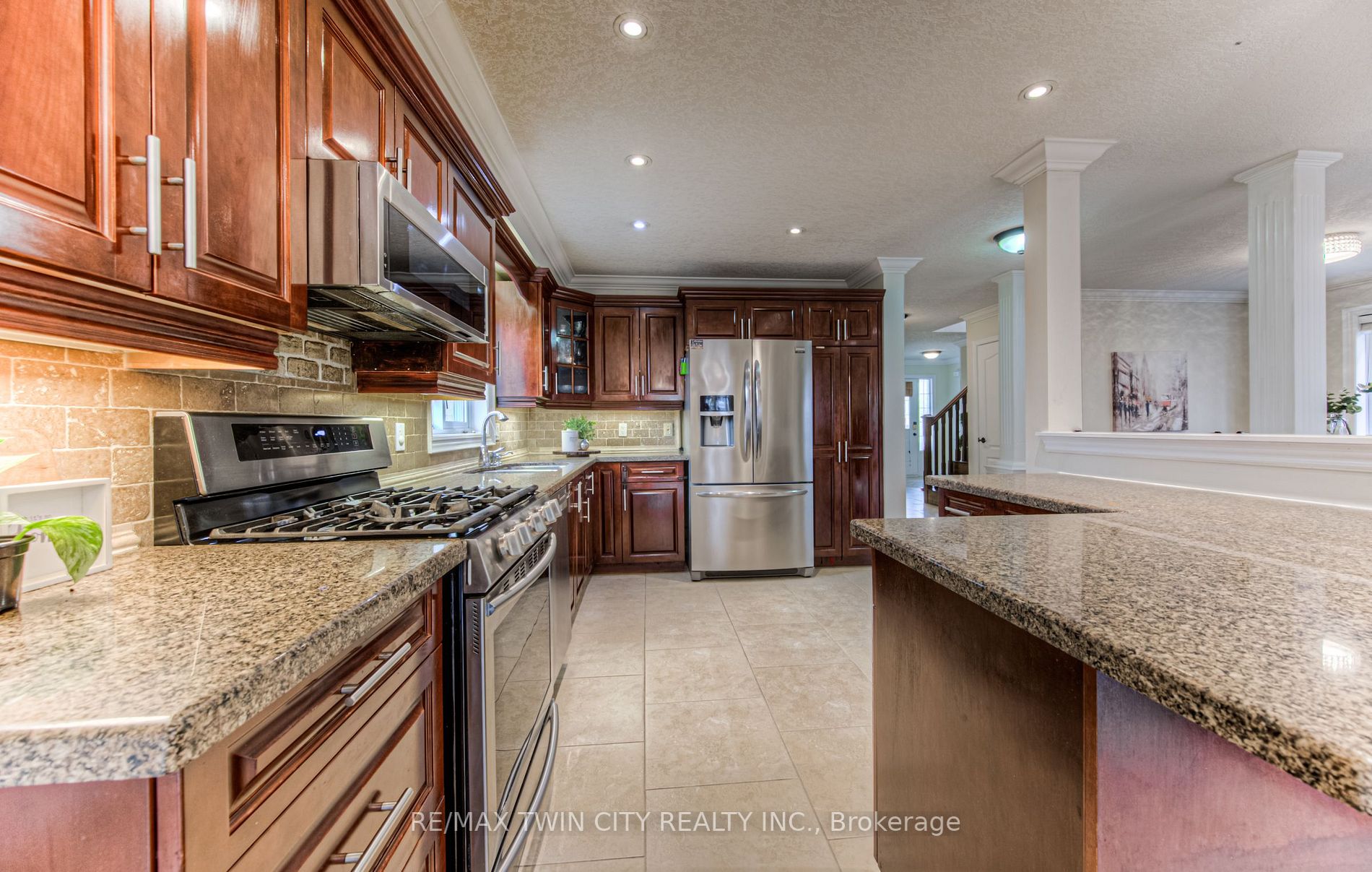34 Huck Cres