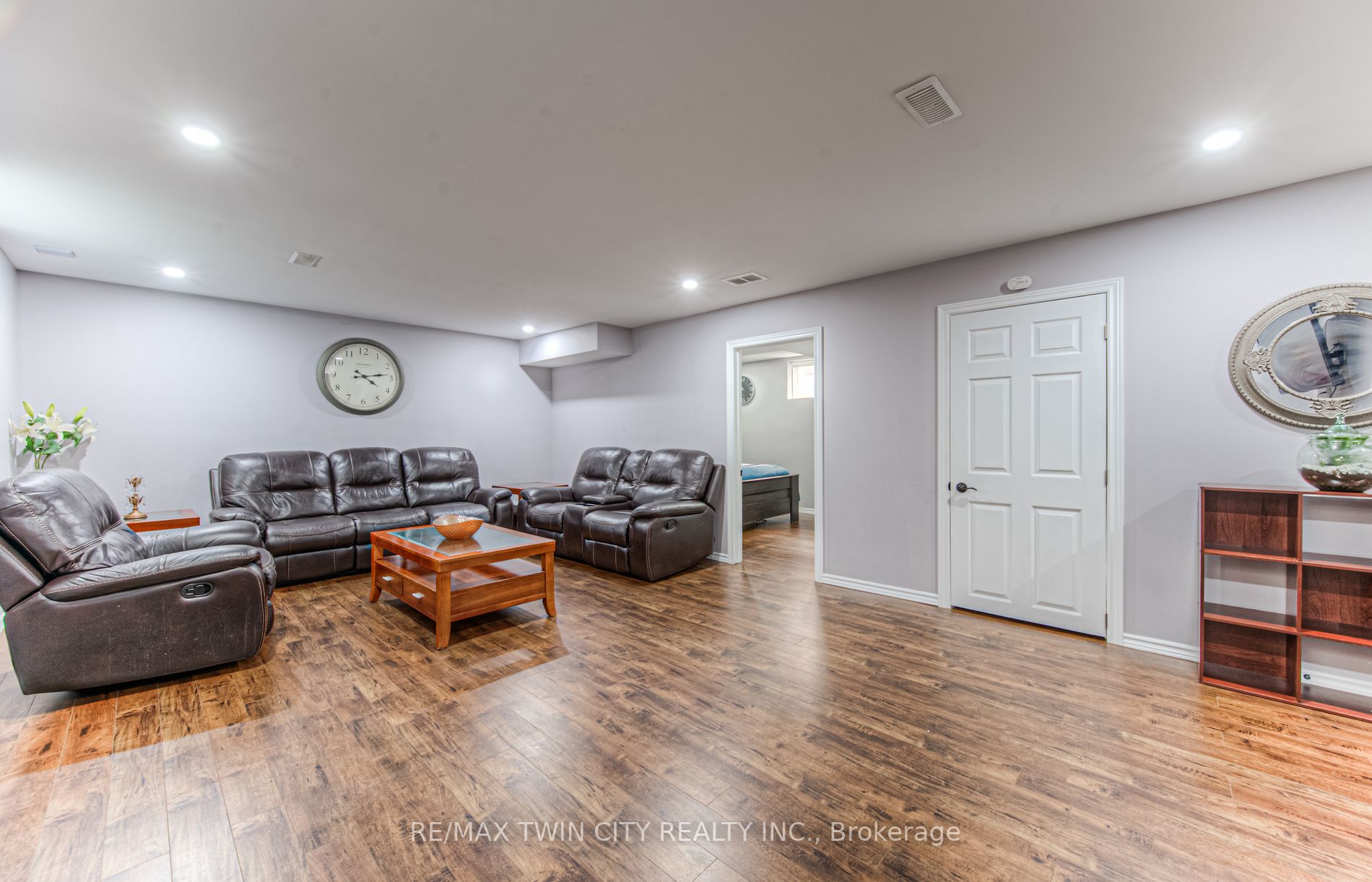 34 Huck Cres