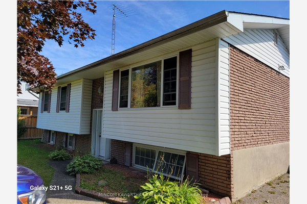 24 Alma St N, Kawartha Lakes