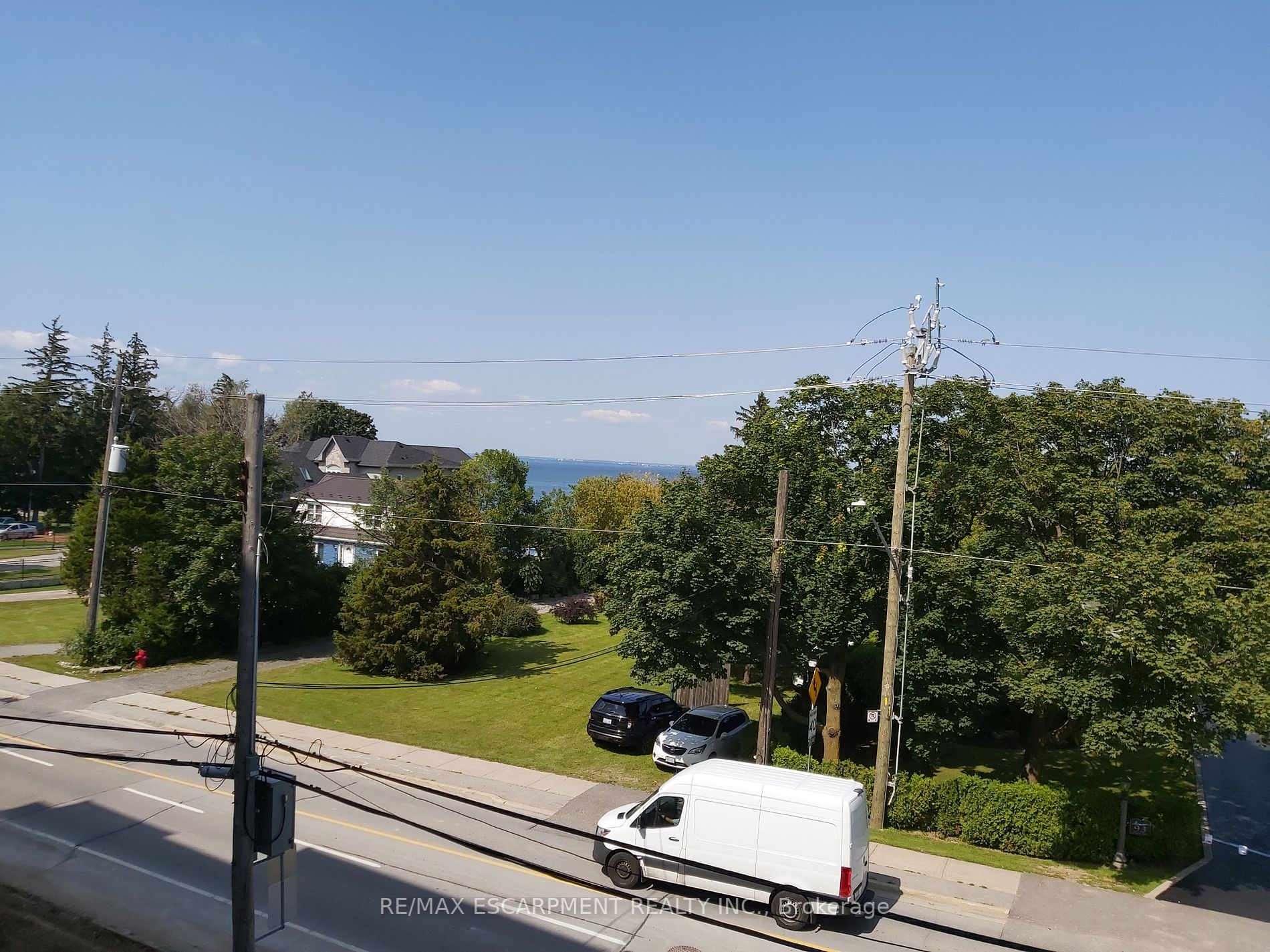 600 North Service Rd, #317