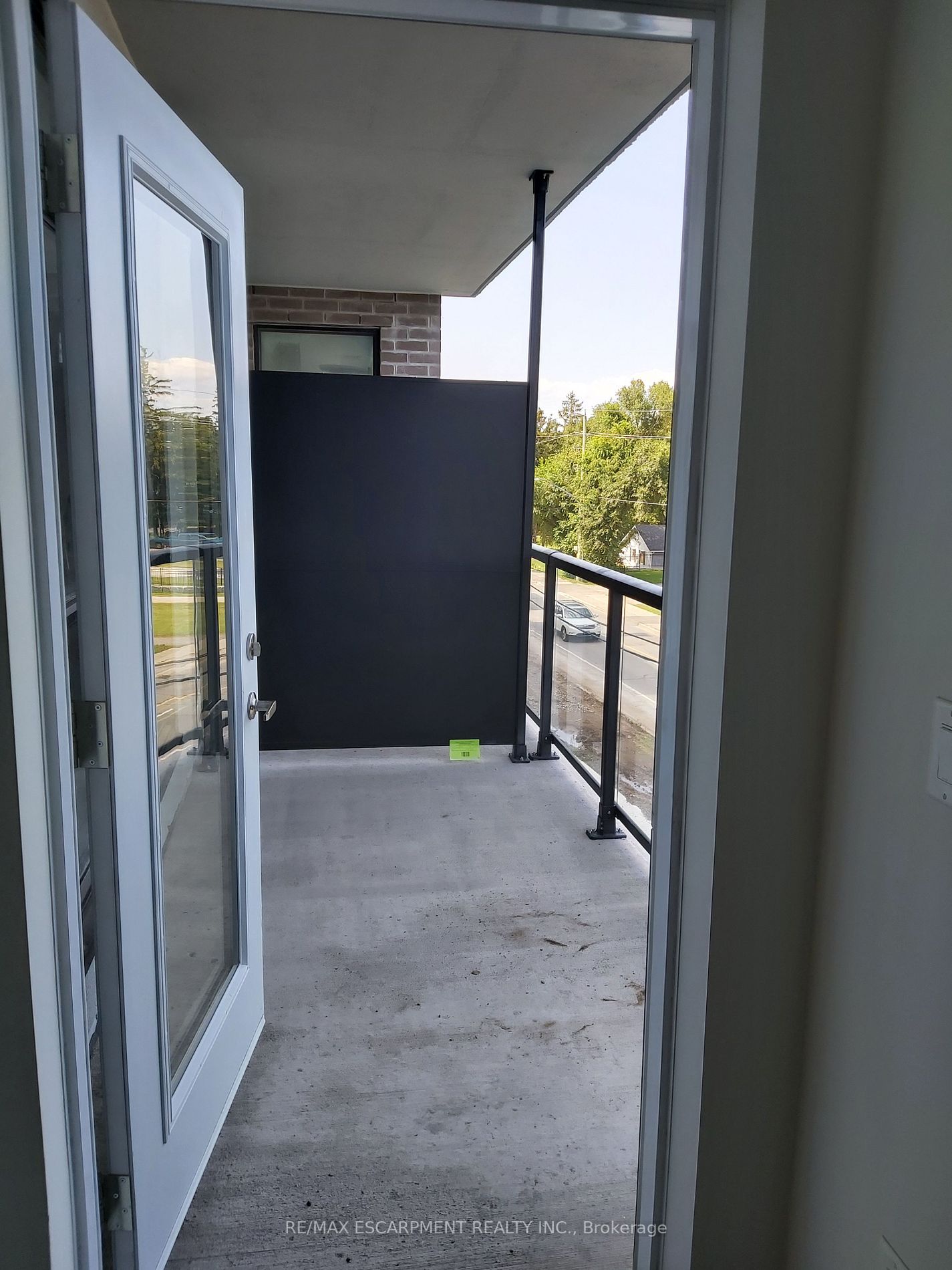 600 North Service Rd, #317
