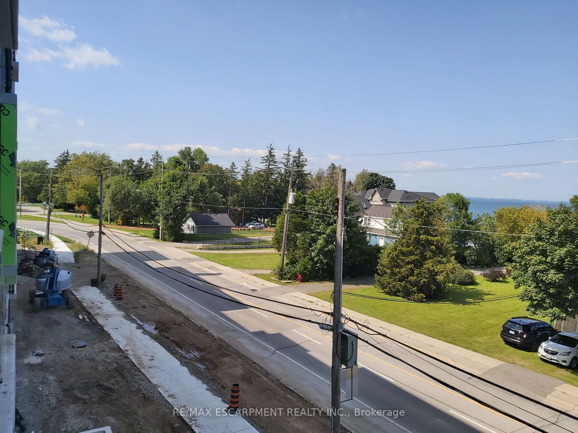600 North Service Rd, #317