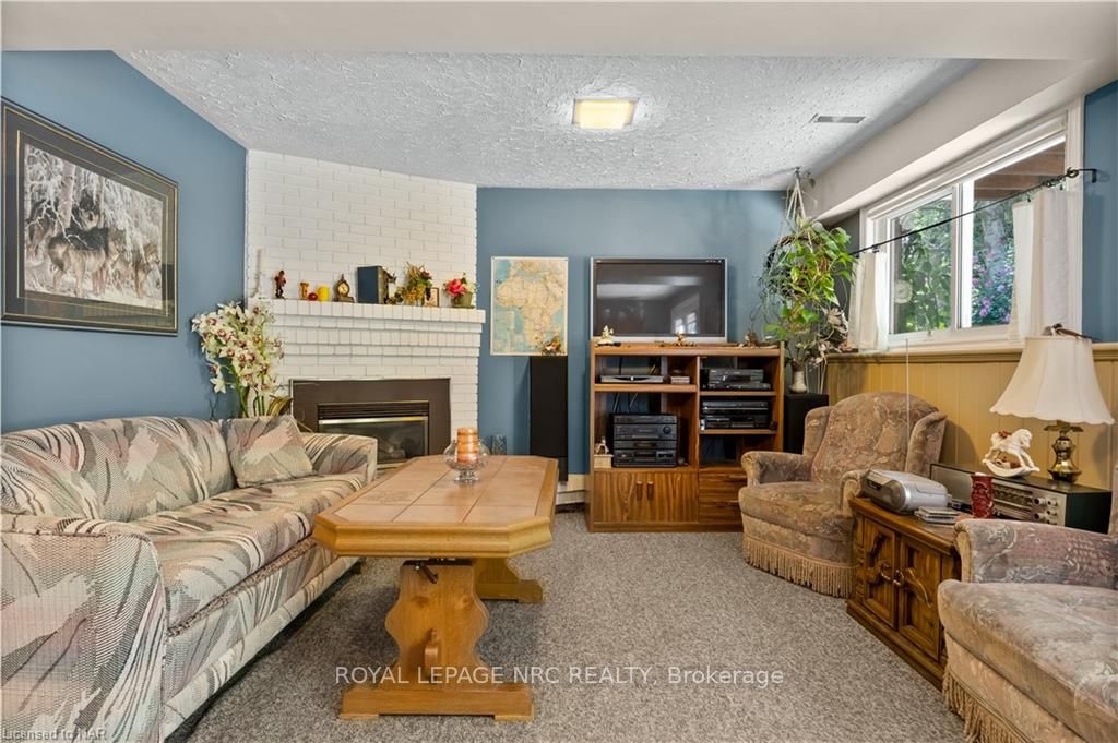 16 Kimbermount Dr