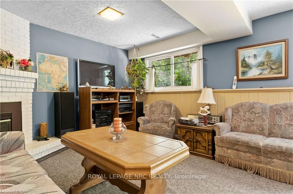 16 Kimbermount Dr